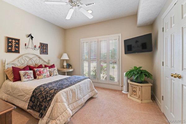 8924 GREEN CHASE Drive