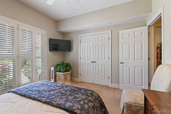 8924 GREEN CHASE Drive