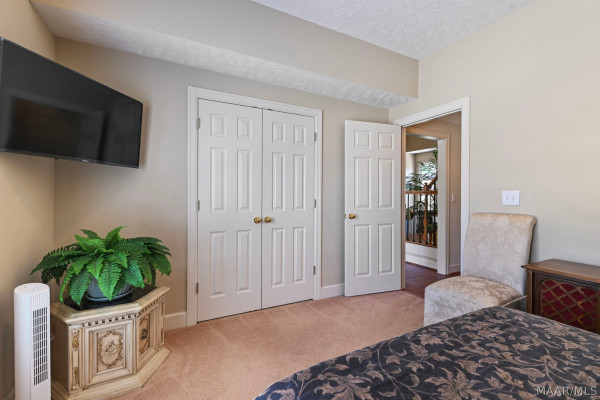 8924 GREEN CHASE Drive