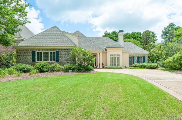 3408 Oak Grove Circle