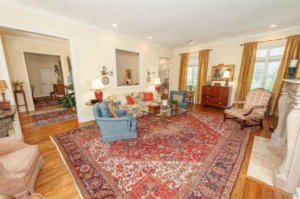 3408 Oak Grove Circle