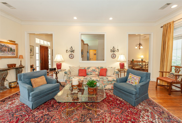 3408 Oak Grove Circle
