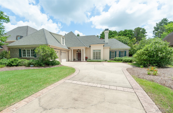 3408 Oak Grove Circle