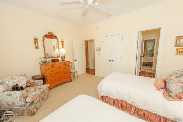 3408 Oak Grove Circle