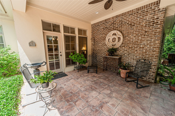 3408 Oak Grove Circle