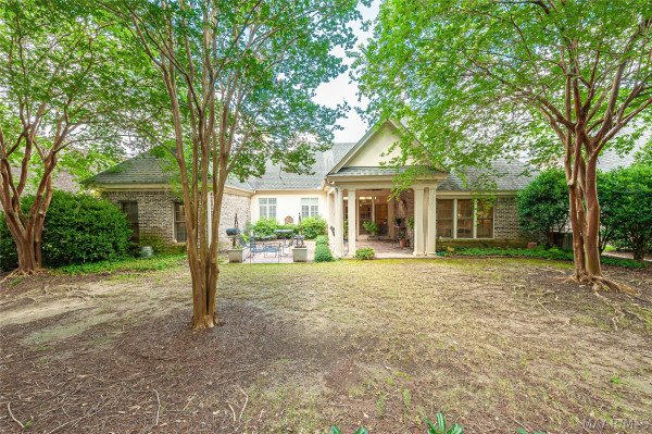 3408 Oak Grove Circle
