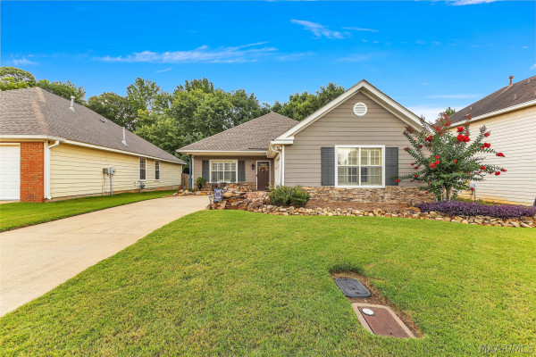1680 Hawthorne Lane