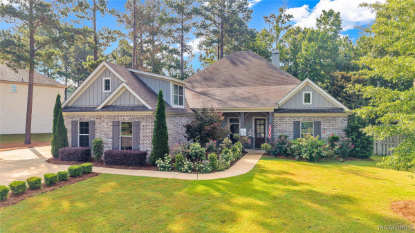 8901 Crescent Lodge Drive