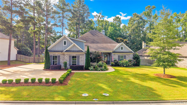 8901 Crescent Lodge Drive