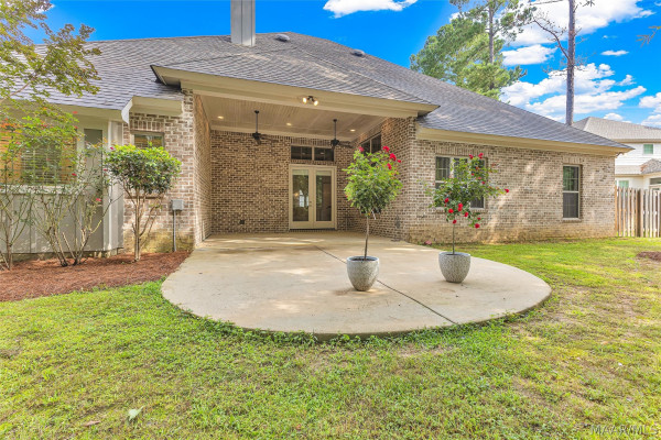 8901 Crescent Lodge Drive