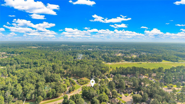8901 Crescent Lodge Drive