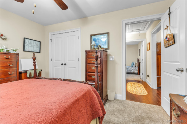 271 Meadowview Lane