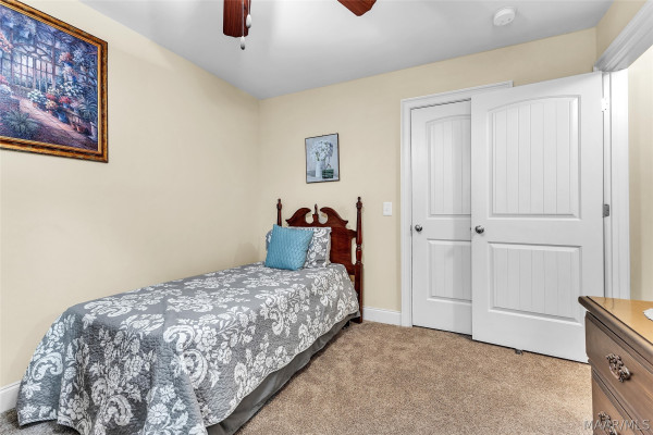 271 Meadowview Lane