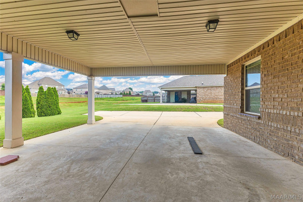 271 Meadowview Lane