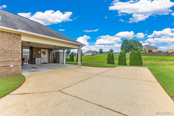 271 Meadowview Lane