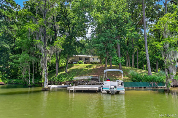 285 Ashwood Drive