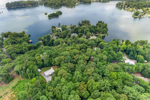 285 Ashwood Drive