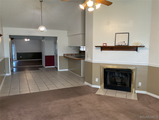 1709 N Oakview Court