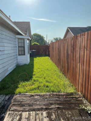 1709 N Oakview Court