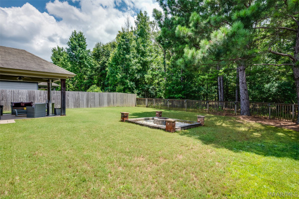 713 Charlemont Lane