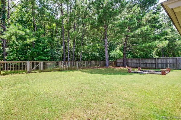 713 Charlemont Lane