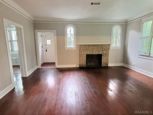 806 Company Street