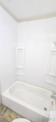 4353 Rainbow Road