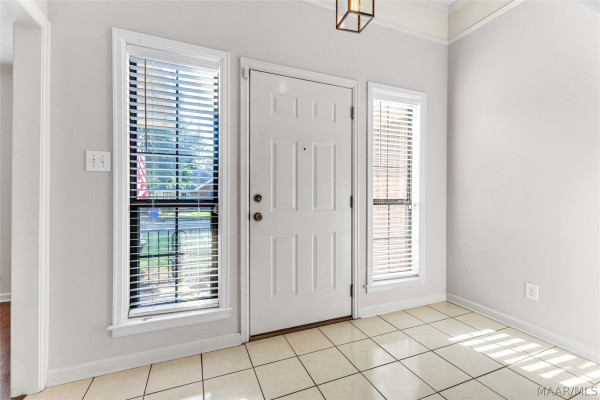 838 Dee Drive