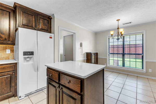 838 Dee Drive