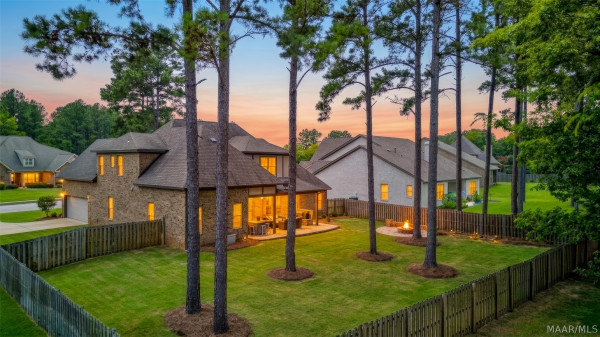 8519 TWIN GABLES Drive