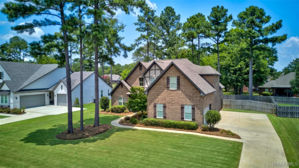 8519 TWIN GABLES Drive