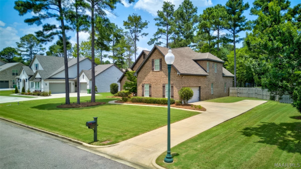 8519 TWIN GABLES Drive