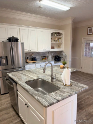 428 Maribeth Loop