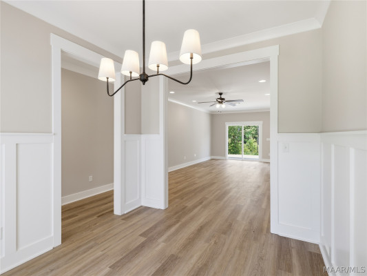 928 Central Road