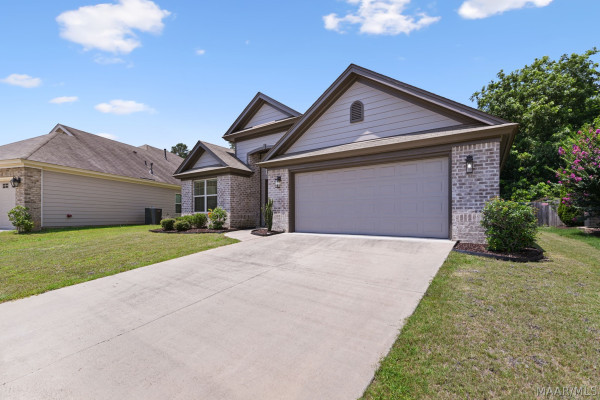 605 Glenmede Lane