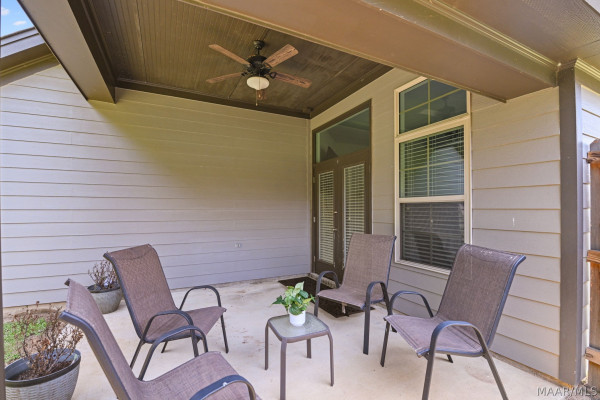 605 Glenmede Lane