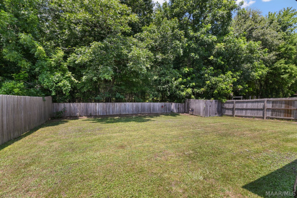 605 Glenmede Lane