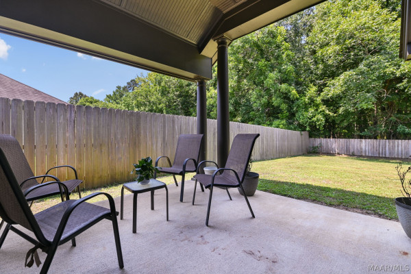 605 Glenmede Lane