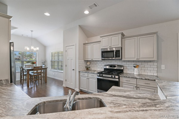605 Glenmede Lane