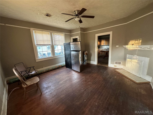 404 4th Street