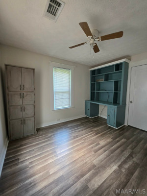 142 Little Road