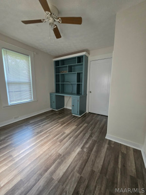142 Little Road