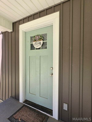 142 Little Road