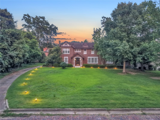 2481 E Cloverdale Park