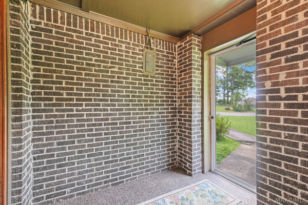 1104 Smith Road