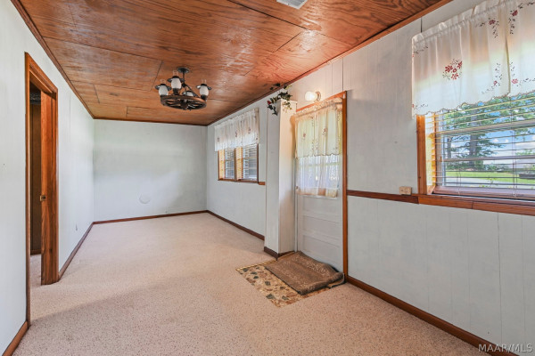 1104 Smith Road