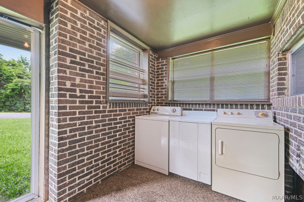 1104 Smith Road