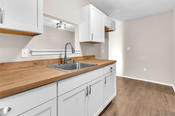 3363 E Brookwood .