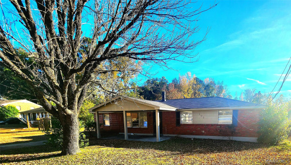 102 White Oak Drive