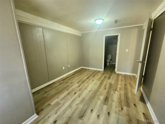 102 White Oak Drive